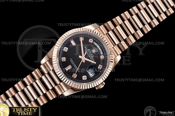 0322 RDD0219H – DayDate 36mm ComfortFit 694